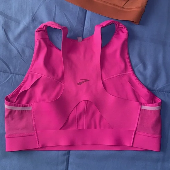 Lot of 6 Brooks Running 3 Pocket Sports Bra Sz 36DD/38DD! - Picture 11 of 13